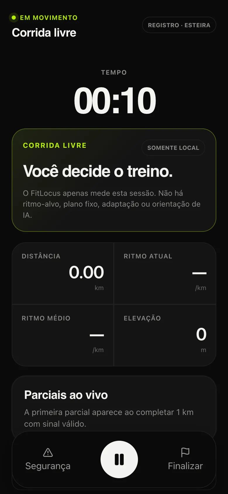 Tela de corrida ao vivo do FitLocus com tempo, distância, ritmo e parciais